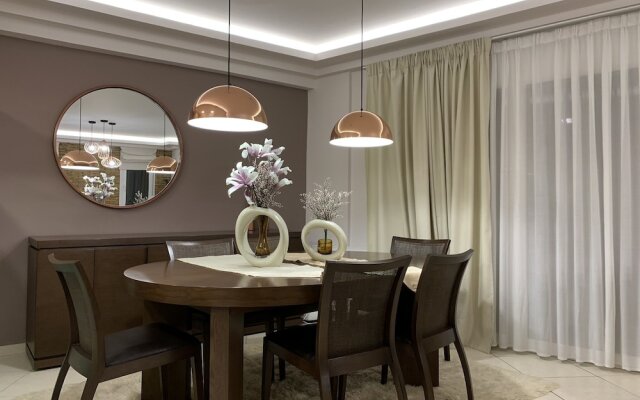 Bright Luxury apt Near Beach and City Center