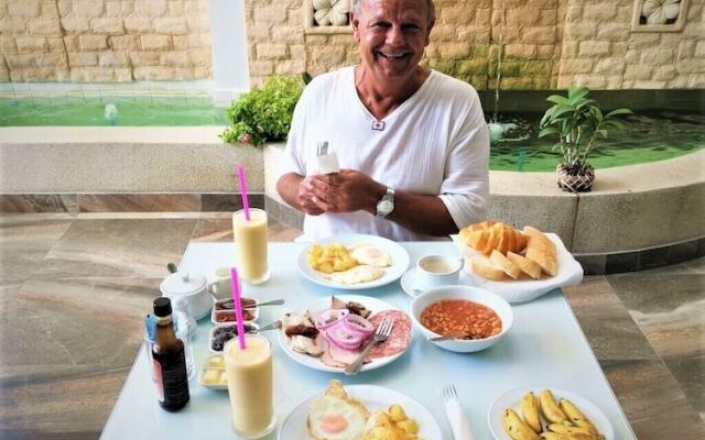 Golden Lion Guesthouse