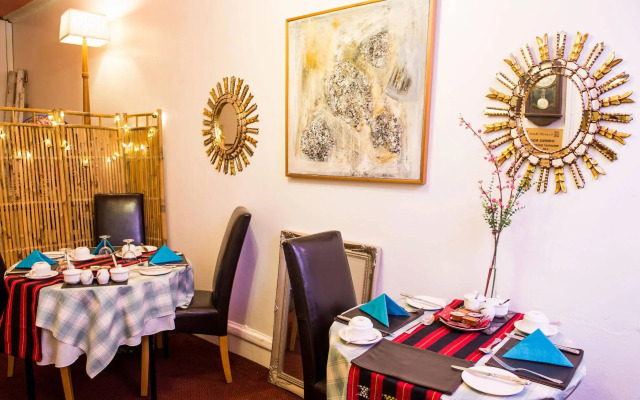 Lyncliff Hotel