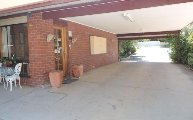 Tooleybuc Country Roads Motor Inn