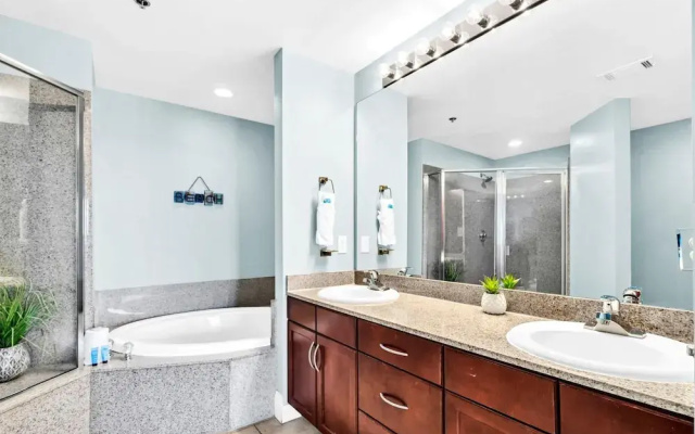 Laketown Wharf 331