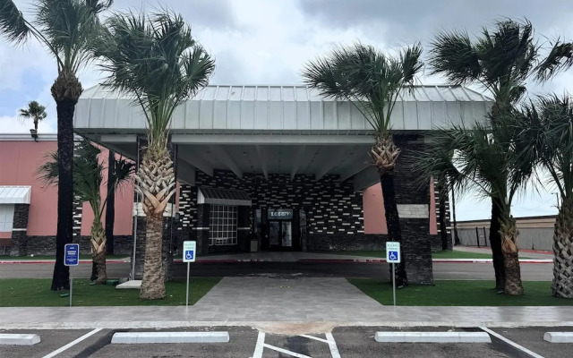 Super 8 by Wyndham Corpus Christi Airport