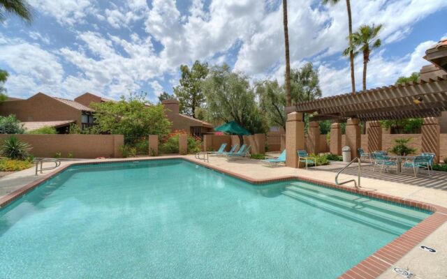 Camelback Mountain 2 BR by Casago