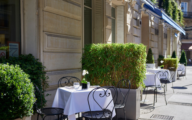 La Tremoille Paris
