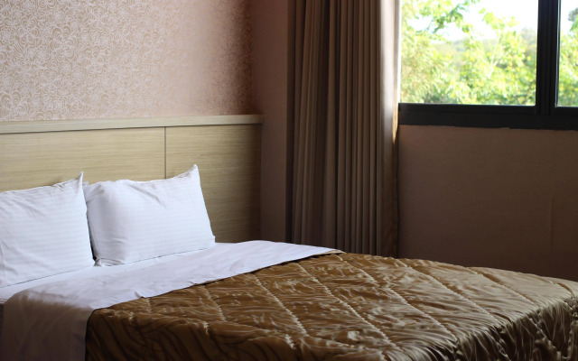 Home Full Hotel