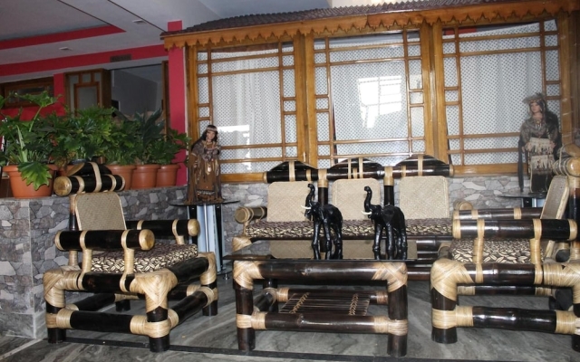 Hotel White Yak