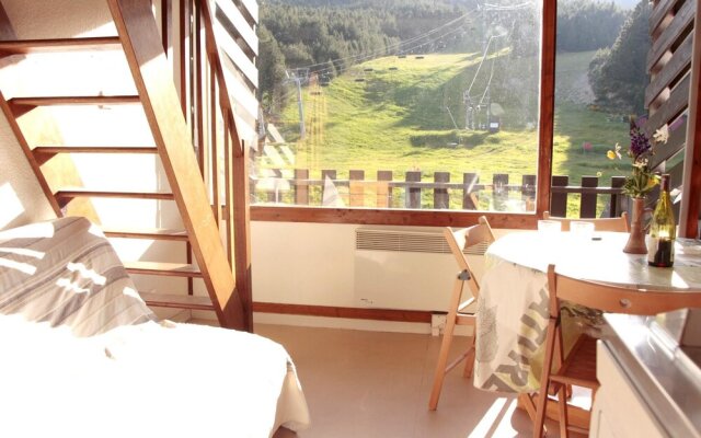 Apartment With 2 Bedrooms in Puyvalador, With Wonderful Mountain View