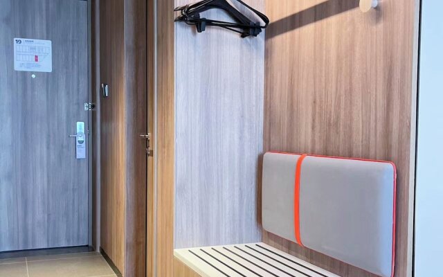 Holiday Inn Express Guangzhou Panyu Dashi by IHG