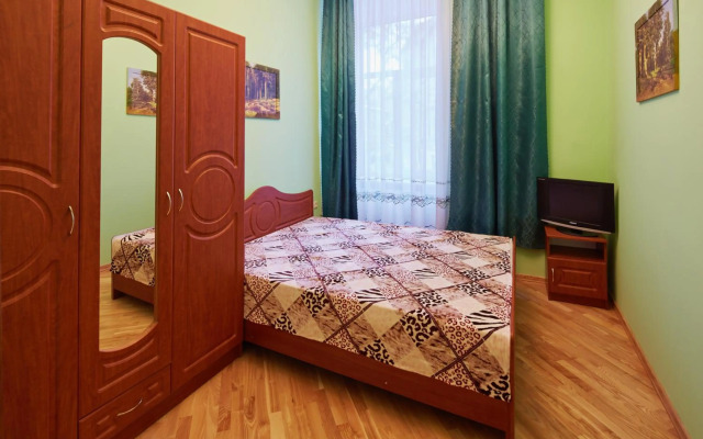 Apartment on Krakovskaya