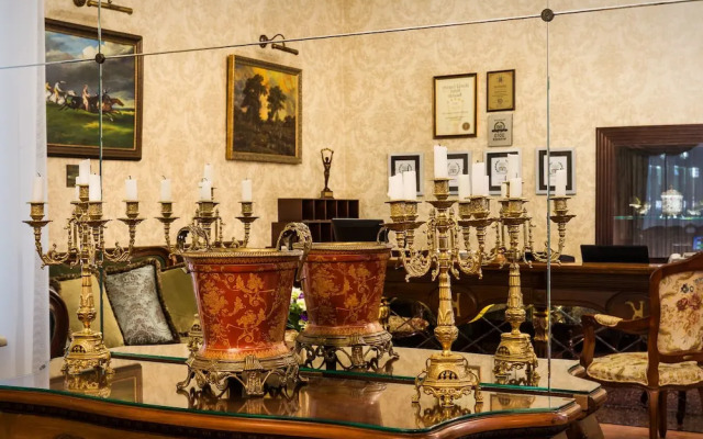 Frederic Koklen Boutique Hotel