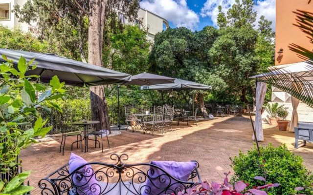 Mangili Garden Hotel