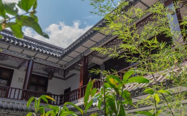 Zhi Lan Court Inn