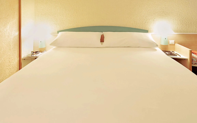 ibis Poitiers Sud