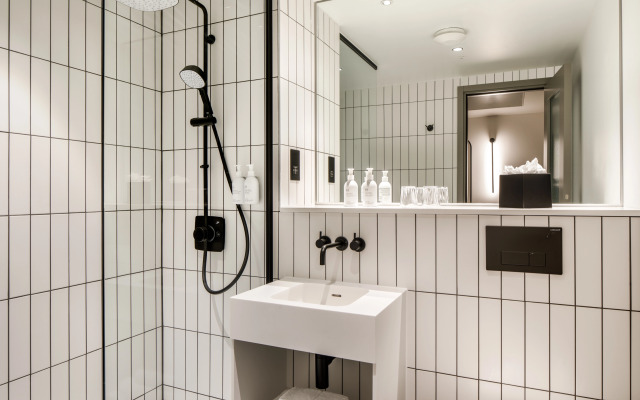 Southgate Hotel London