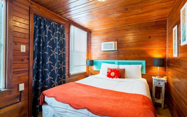Seahorse Cottage 1 by Vtrips
