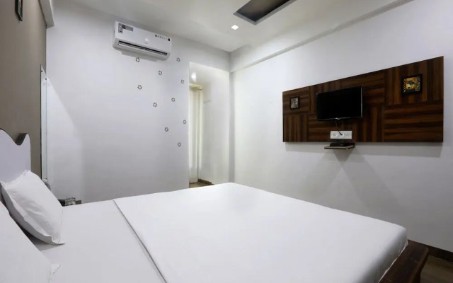 White House Beach Resort by OYO Rooms