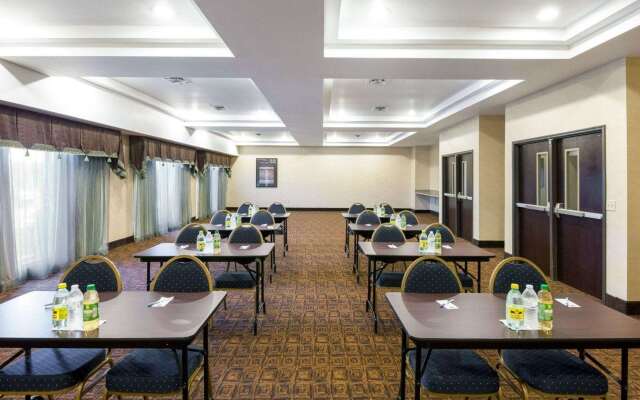 Comfort Inn & Suites Regional Medical Center