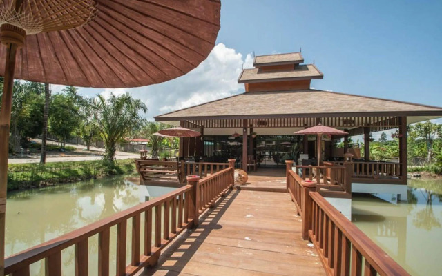 Moon Terrace Resort & Hotel