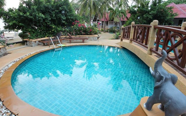 Lanta Villa Resort