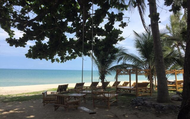 Leeloo Cabana Beach Resort
