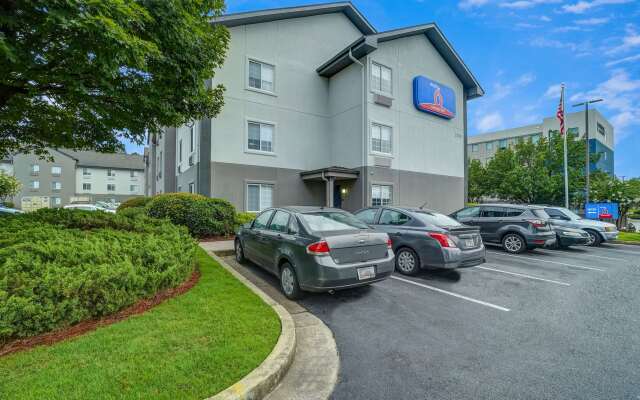 Studio 6 Duluth, GA - Near Gas South District