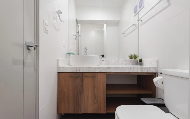 ALU Apartments - Miraflores f/Doubletree Hilton c/AC Wifi+60M