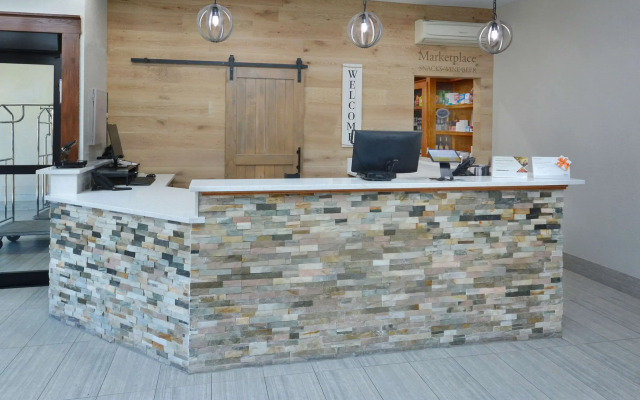 Brookstone Lodge near Biltmore Village, Ascend Hotel Collection by Choice Hotels International