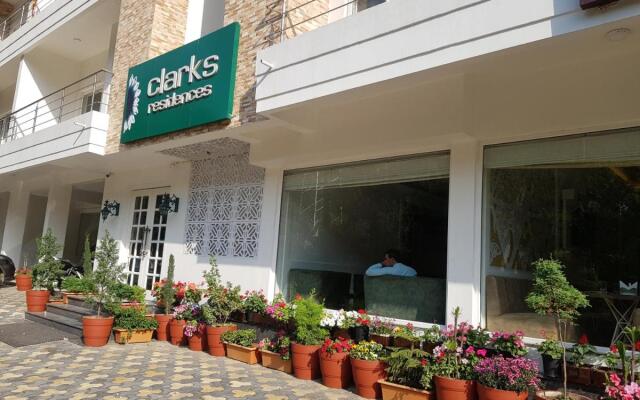 Hotel Clarks Residences, Nainital