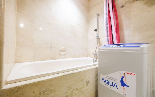 Classic Studio Park Royale Apartment Near Sudirman