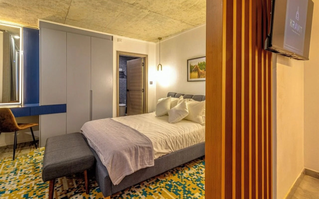 Kravit Premier Suites