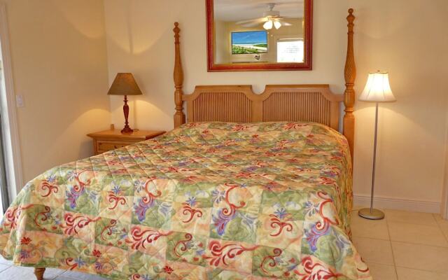 Pet-friendly Waterside Home With Pool/steps to Beach