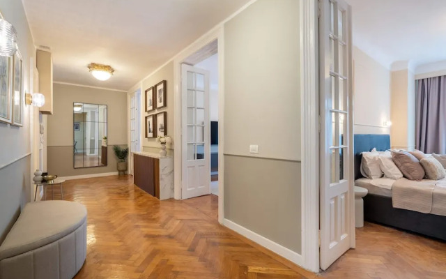 Elegant 3BR Flat Steps From Romanian Athenaeum