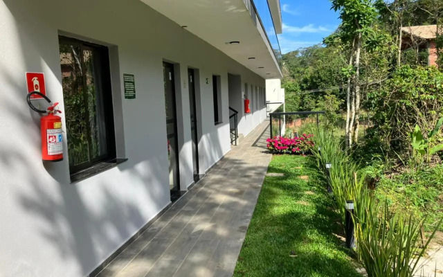 Residencial Vista do Pontal-Condomínio Samola Ubatuba-SP apto 07