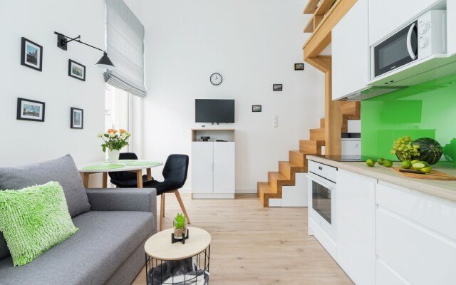 Modern Studios Stachowicza by Renters