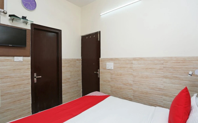OYO 26156 Comfort Inn