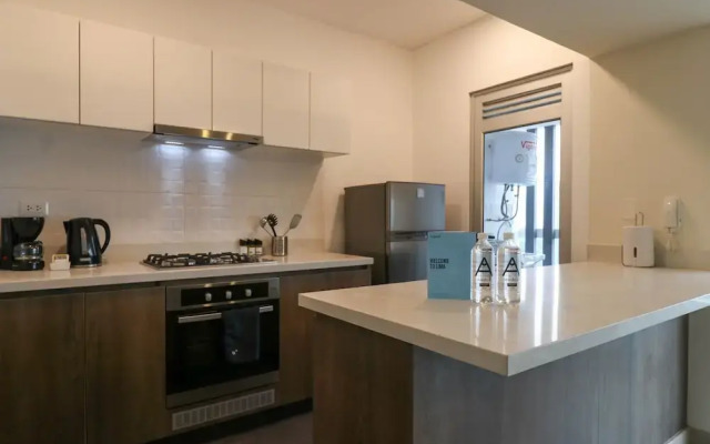 w Majestic 2BR w Modern Balcony in Miraflores