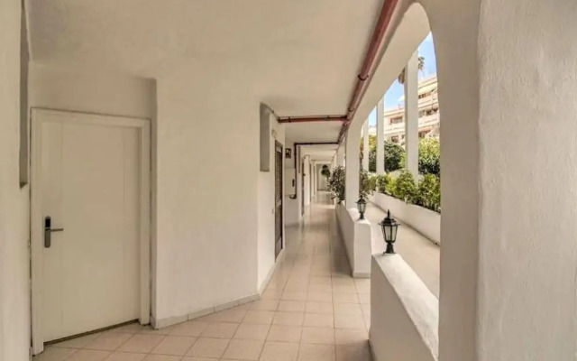 Belvilla by OYO Luxury Penthouse Garajonay