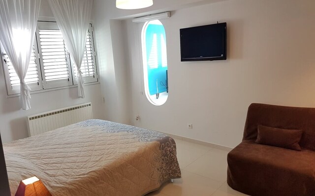 Luxurious Suite Athena Near To Beach