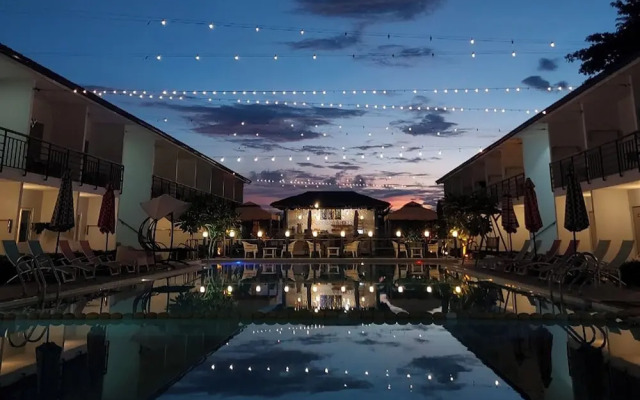 Casa Blu Hotel & Resort