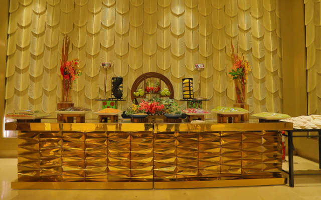 Radisson Blu Towers Kaushambi Delhi NCR