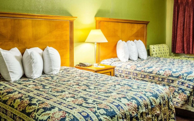 Rodeway Inn Indianola