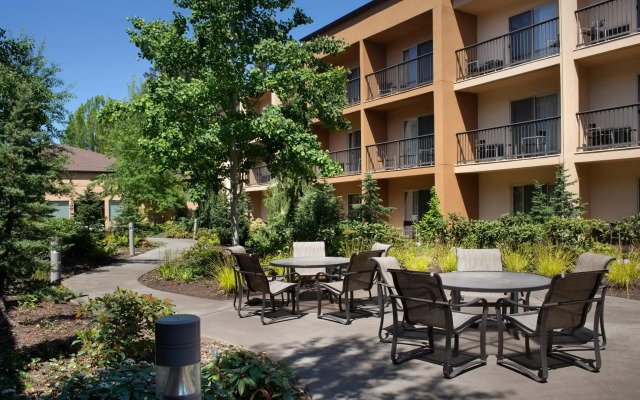 Courtyard By Marriott Portland Hillsboro