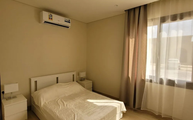 Chic 1-bedroom With Pool View