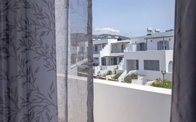 Zen Beach House in Tinos 1