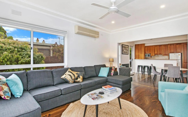 Fielding's Lair - the ultimate family retreat - House & Bungalow