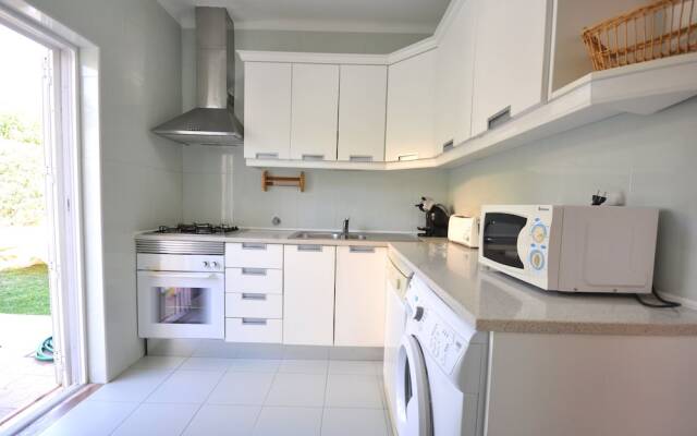 Stylish and Well-equipped, Private Pool, Close to Amenities, Free AC & Wifi