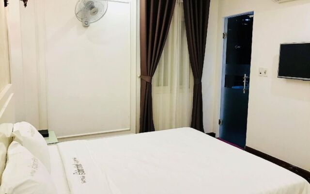 Lotus Hotel Van Phuc - by BayLuxury