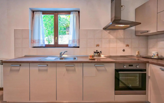 Iby Apartment