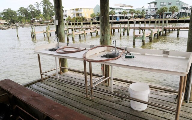 Bayview 82 2 Bedroom Condo by RedAwning