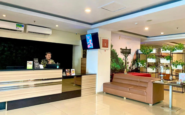 Top Malioboro Hotel